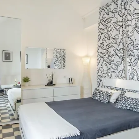 Hinestrosa Studio Center Apartment *
